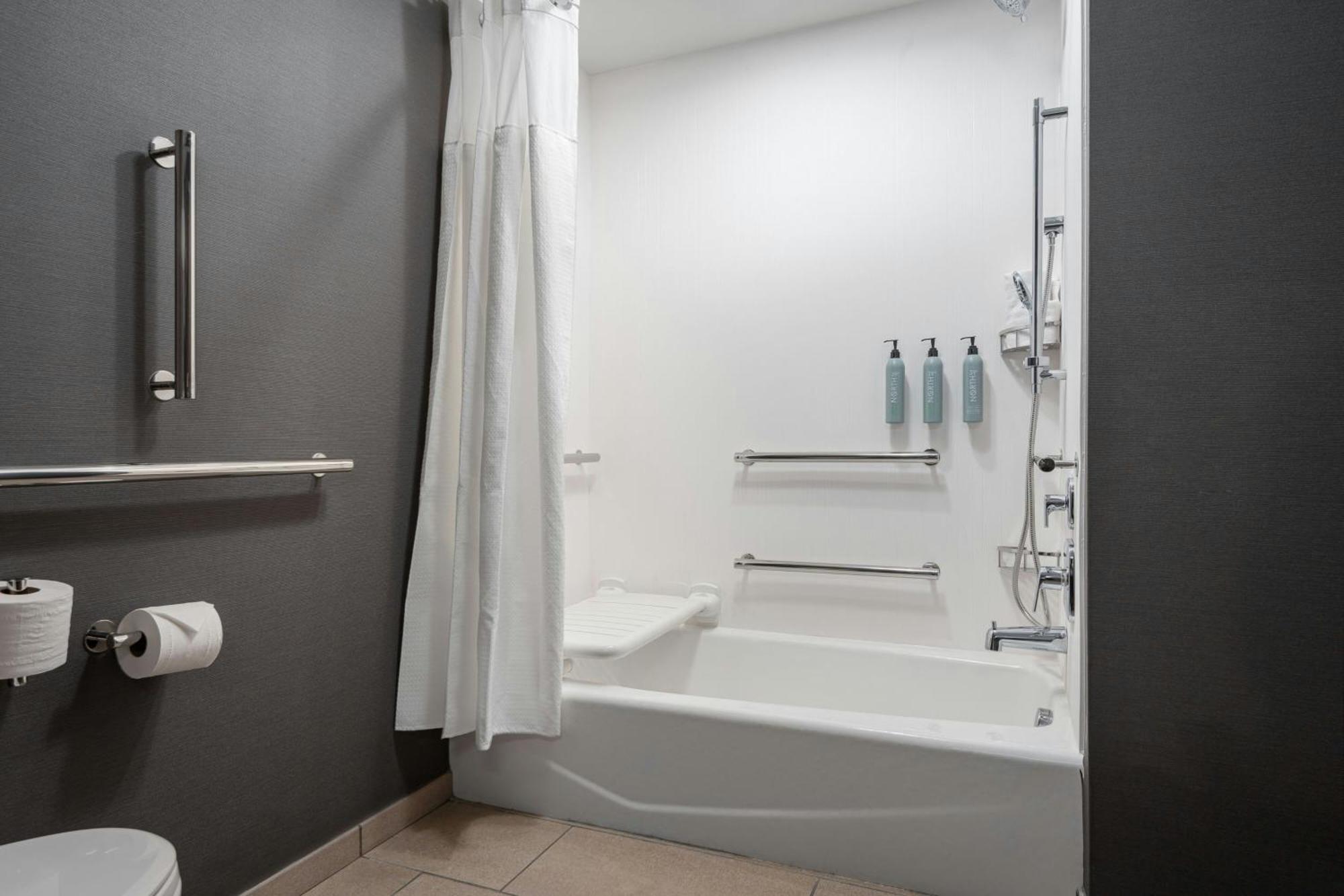 Courtyard By Marriott Cleveland Tn Hotel Exterior photo