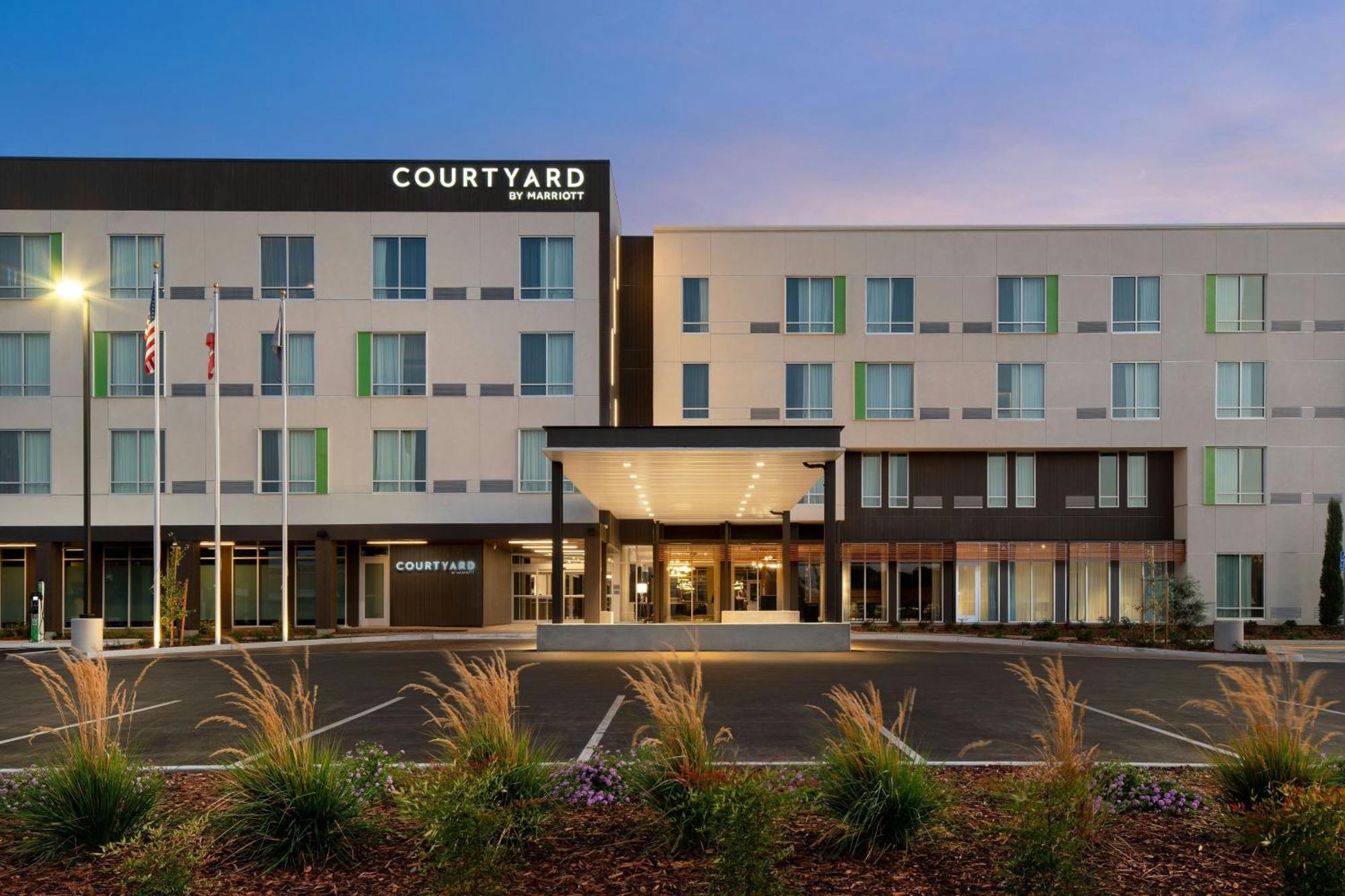Courtyard By Marriott Cleveland Tn Hotel Exterior photo